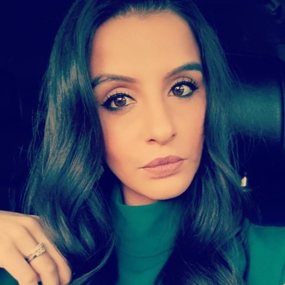 Meet your Posher, Huda